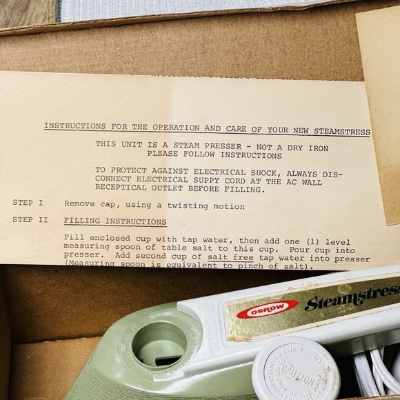 Osrow Steamstress 1973 Vintage SB15 Fabric Steam Iron Original Box/Instructions - Picture 9 of 12